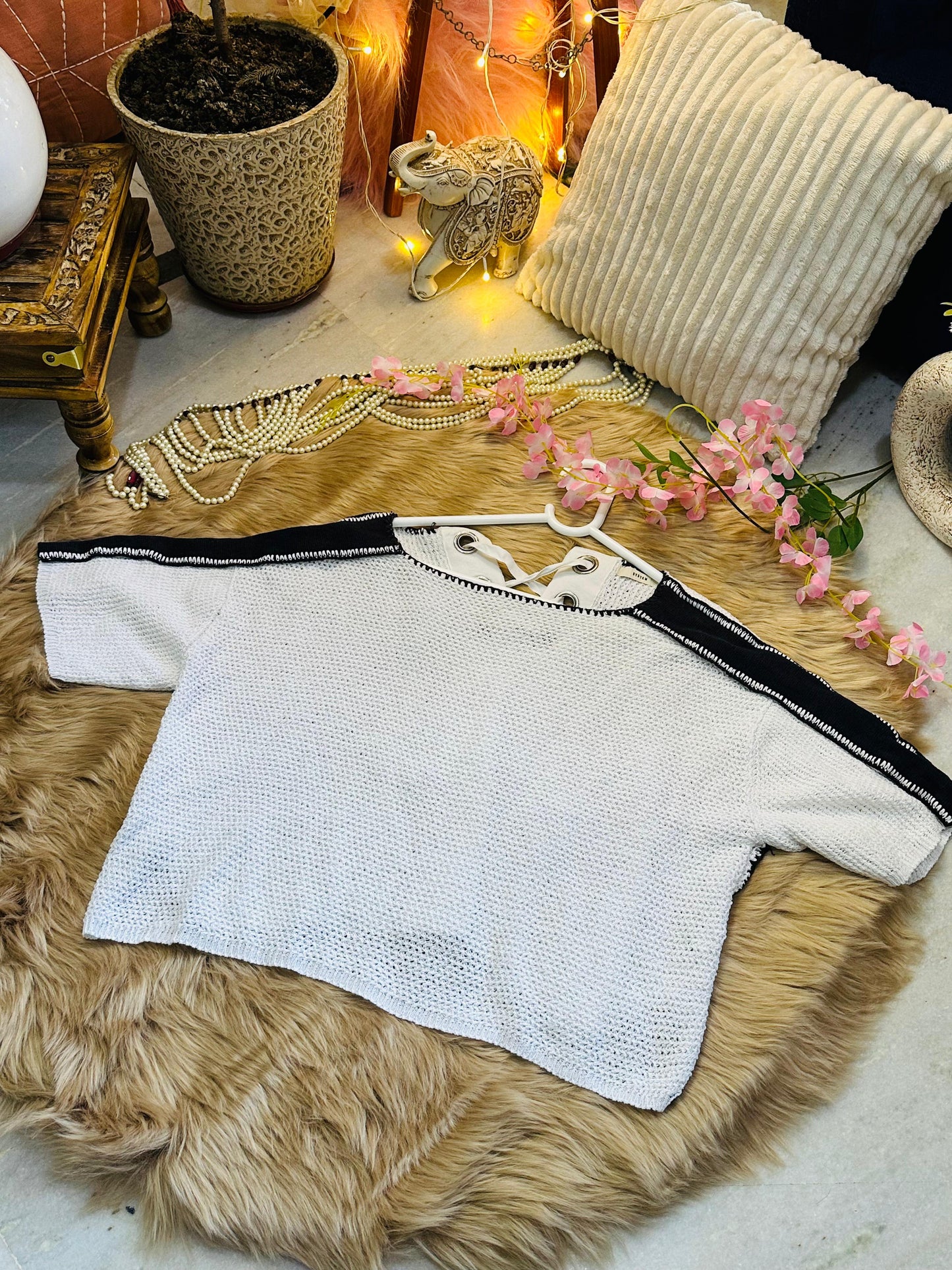 Curvy Crochets White Threadwork Crop Top